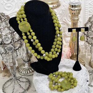 Vintage Green Lucite Beaded Necklace Bracelet and Dangle Earring Set - Magnetic
